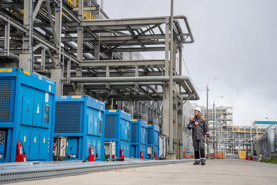 Совместный проект «Аггреко Евразия» и «ЗапСибНефтехим» (группа «СИБУР»): увеличение производительности холодильных установок и снижение температуры оборотной воды до оптимального уровня.