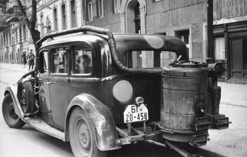 Автомобиль на древесном газе, Берлин, 1940-е
